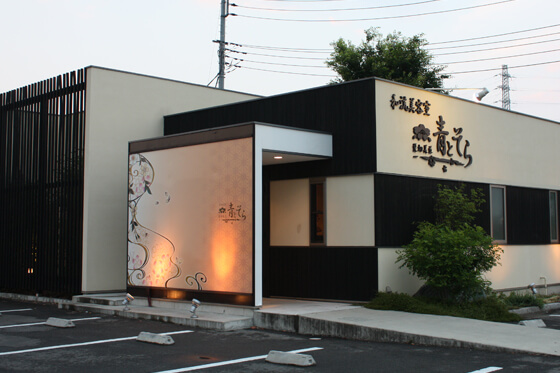 美容室　ファサードデザイン　看板・店舗デザイン　群馬県高崎市